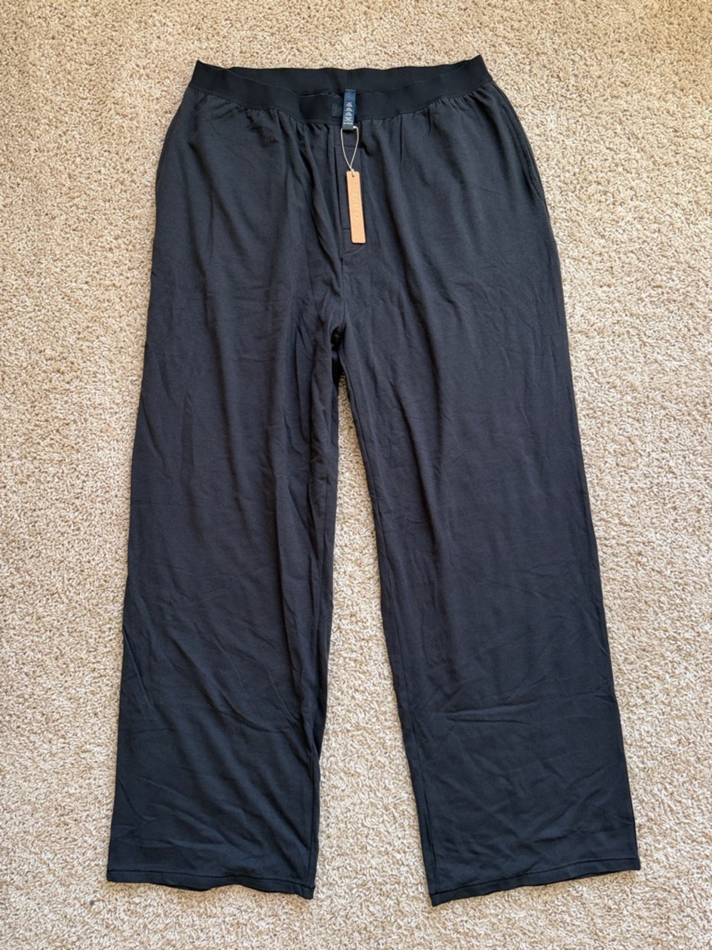NWT SKIMS Black Relaxed Pajama Lounge Pants